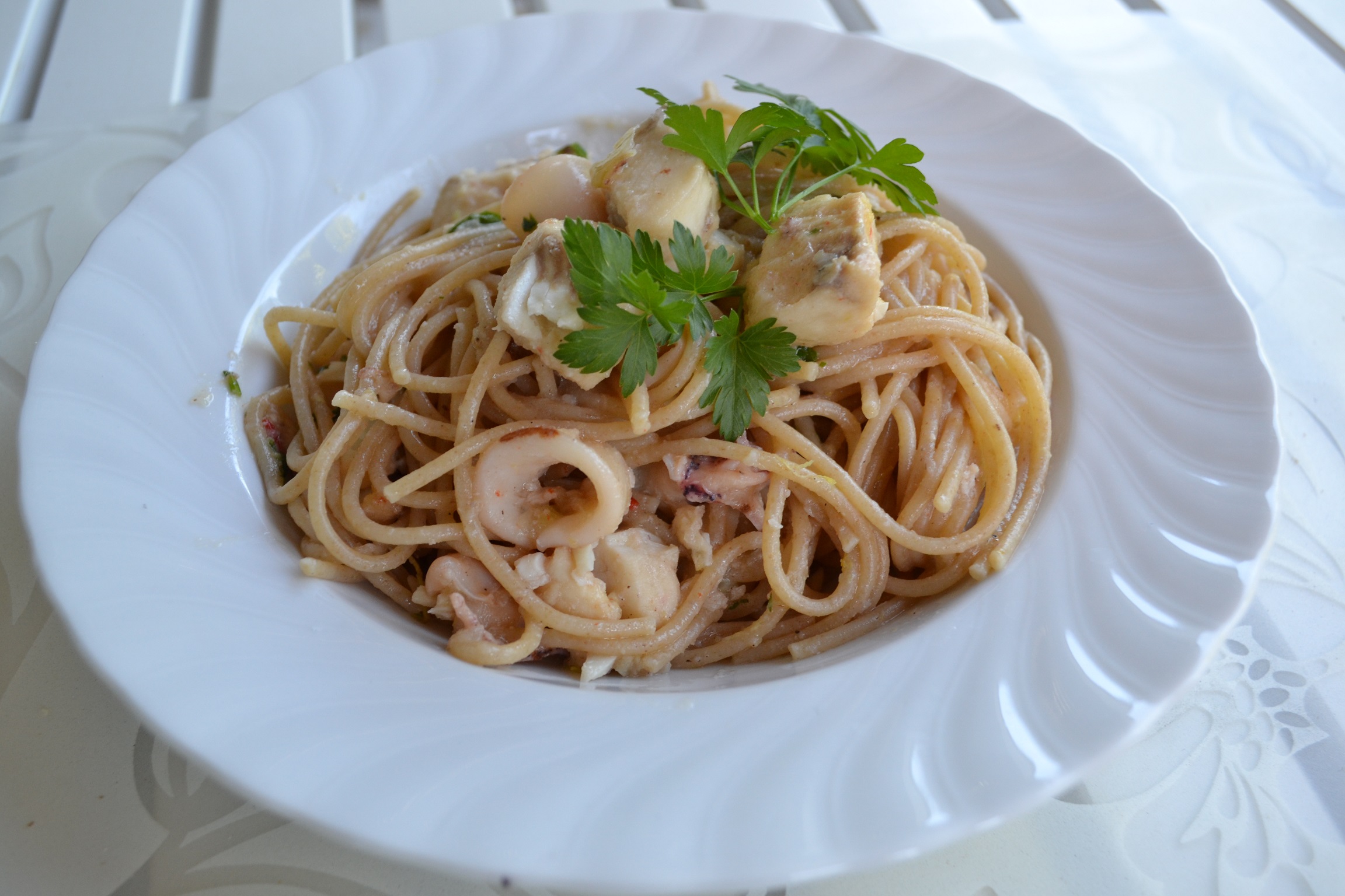Sitruunainen kalaspagetti – Lähi(ö)ruokaa